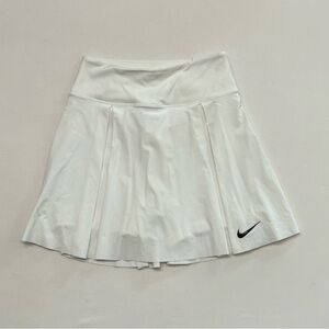 Nike Dri-Fit Tennis Skirt White Sporty Chic Preppy Athleisure Womens XS NWT